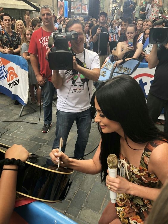Kacey Musgraves Meet and Greet Tickets & VIP Packages