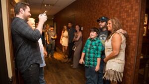 Chris Young Meet and Greet Tickets & VIP Packages