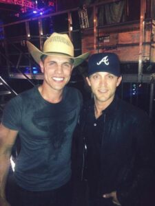 Dustin Lynch meet and greet tickets & VIP packages