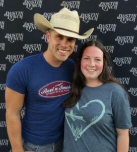 Dustin Lynch meet and greet tickets & VIP packages