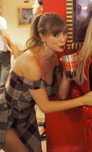 how can you meet taylor swift